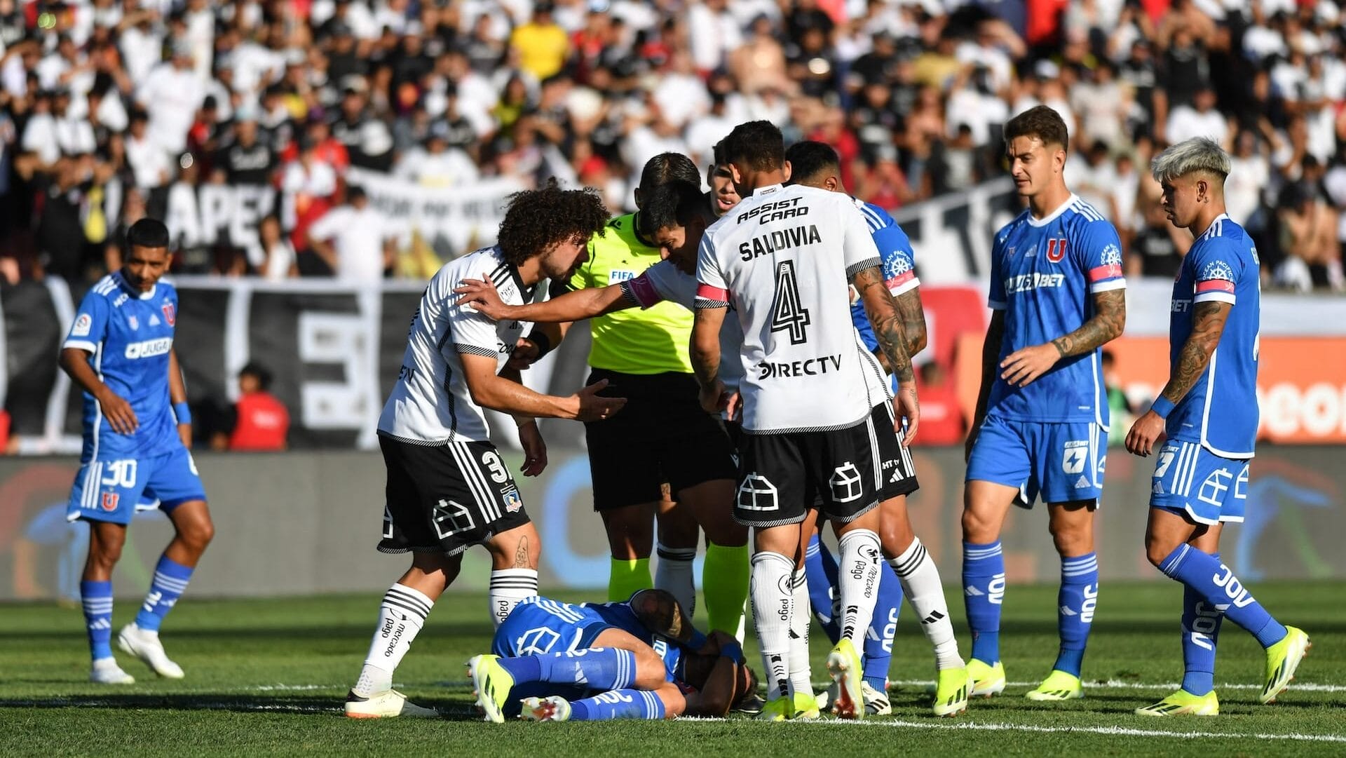 El Superclásico del fútbol chileno entre Universidad de Chile y Colo Colo tiene árbitro designado