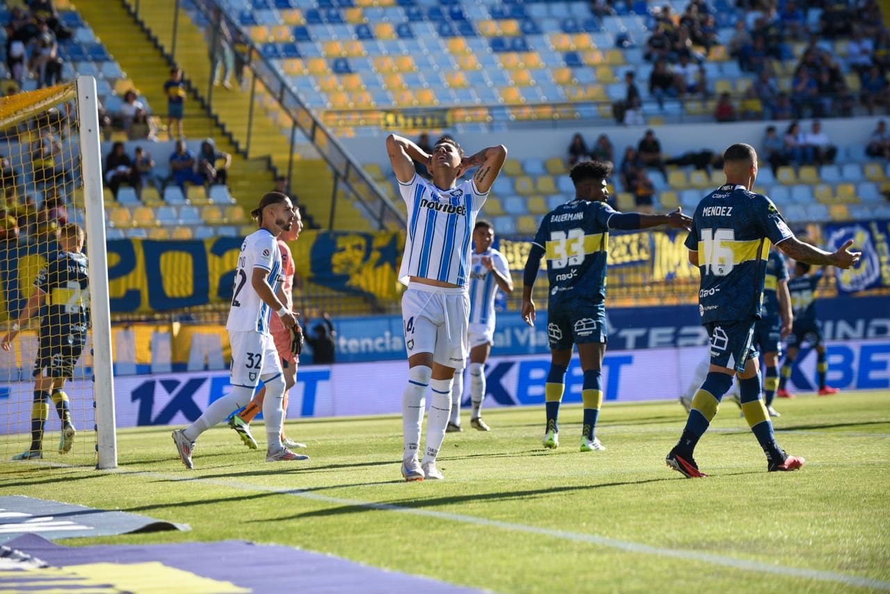 Huachipato cae y zafa del descenso por diferencia de goles