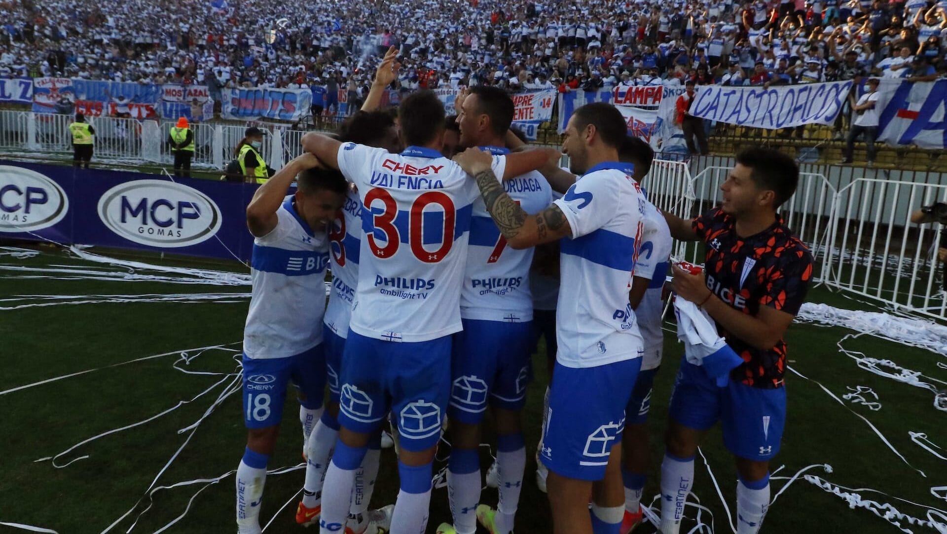 Universidad Católica consigue al fin el regalo prometido de Navidad en el mercado de pases del fútbol chileno
