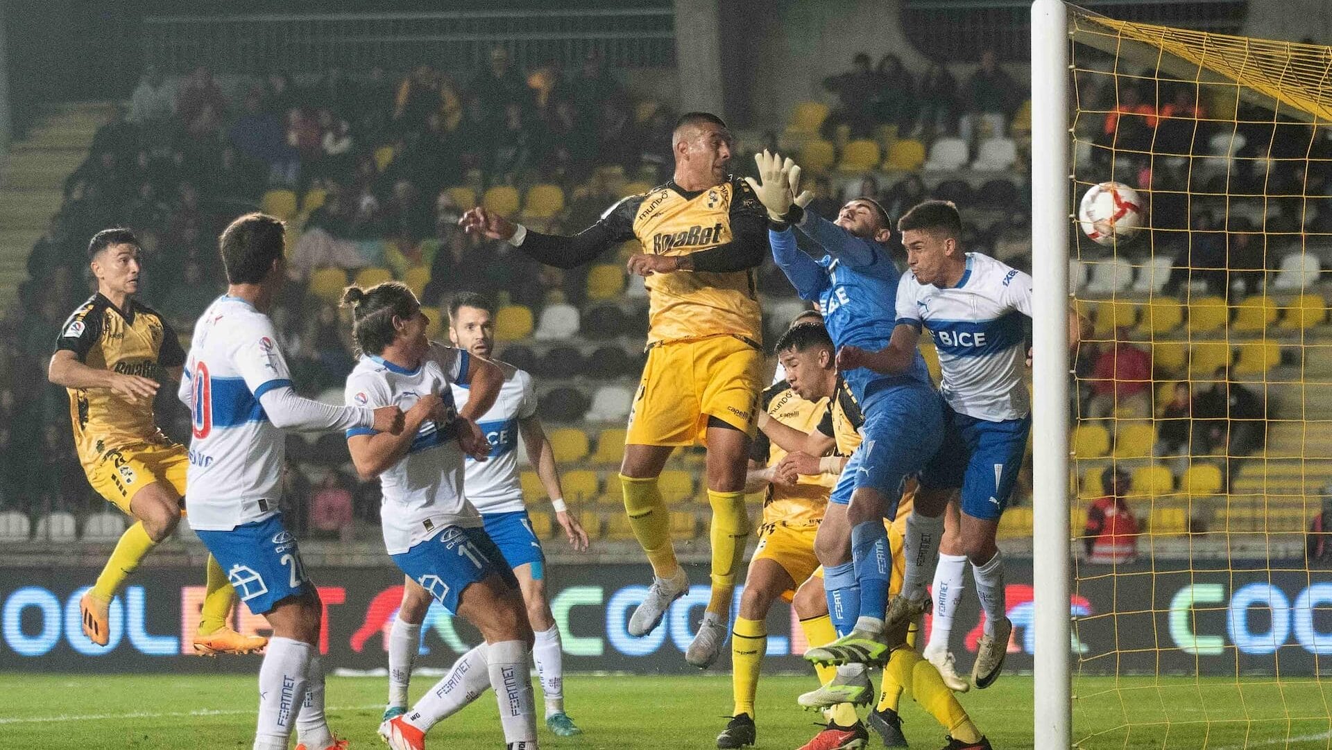 Universidad Católica da el gran golpe del mercado de pases con revelación del fútbol chileno