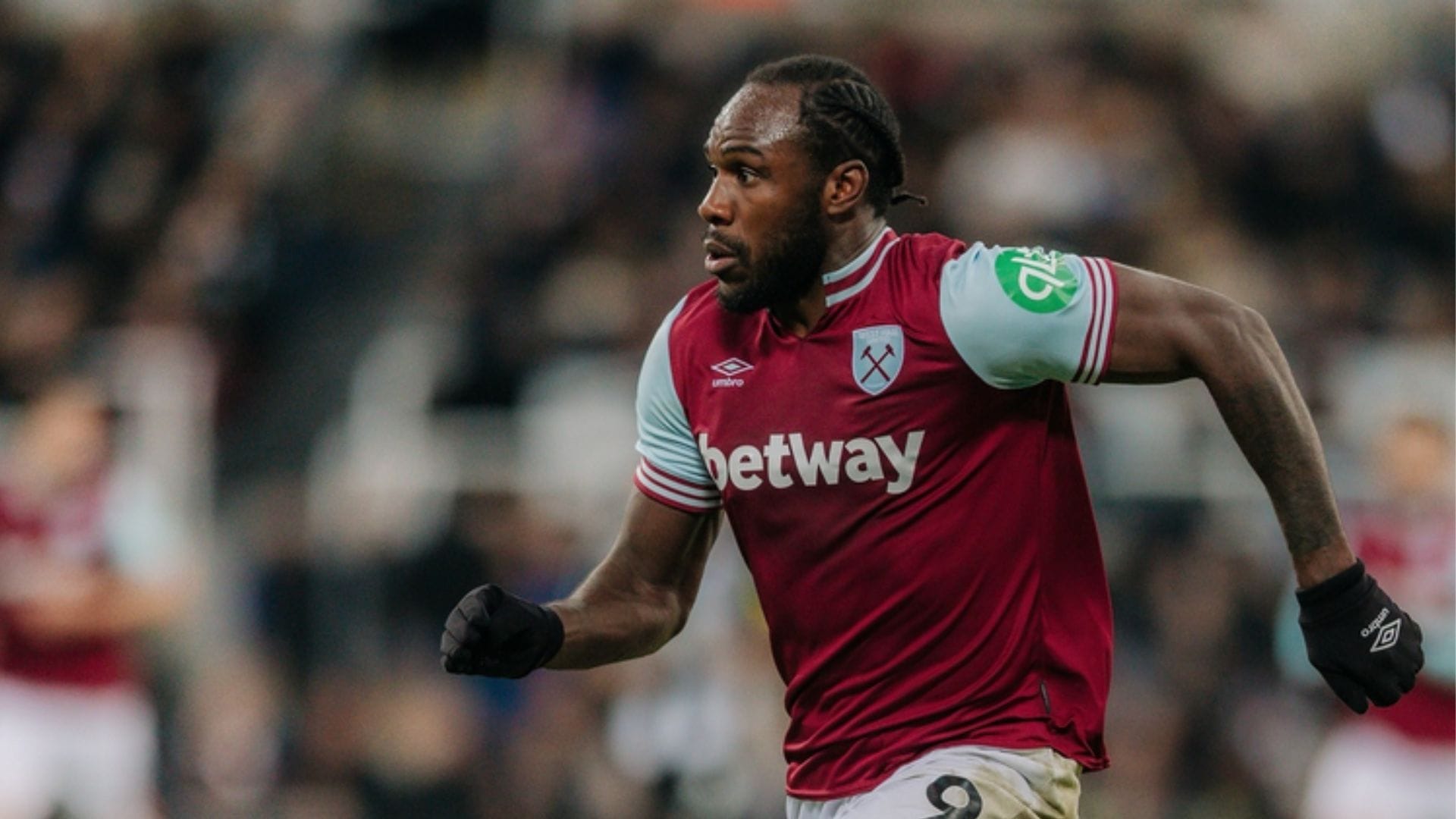 Michail Antonio tendrá que pasar por el quirófano tras el accidente de tránsito