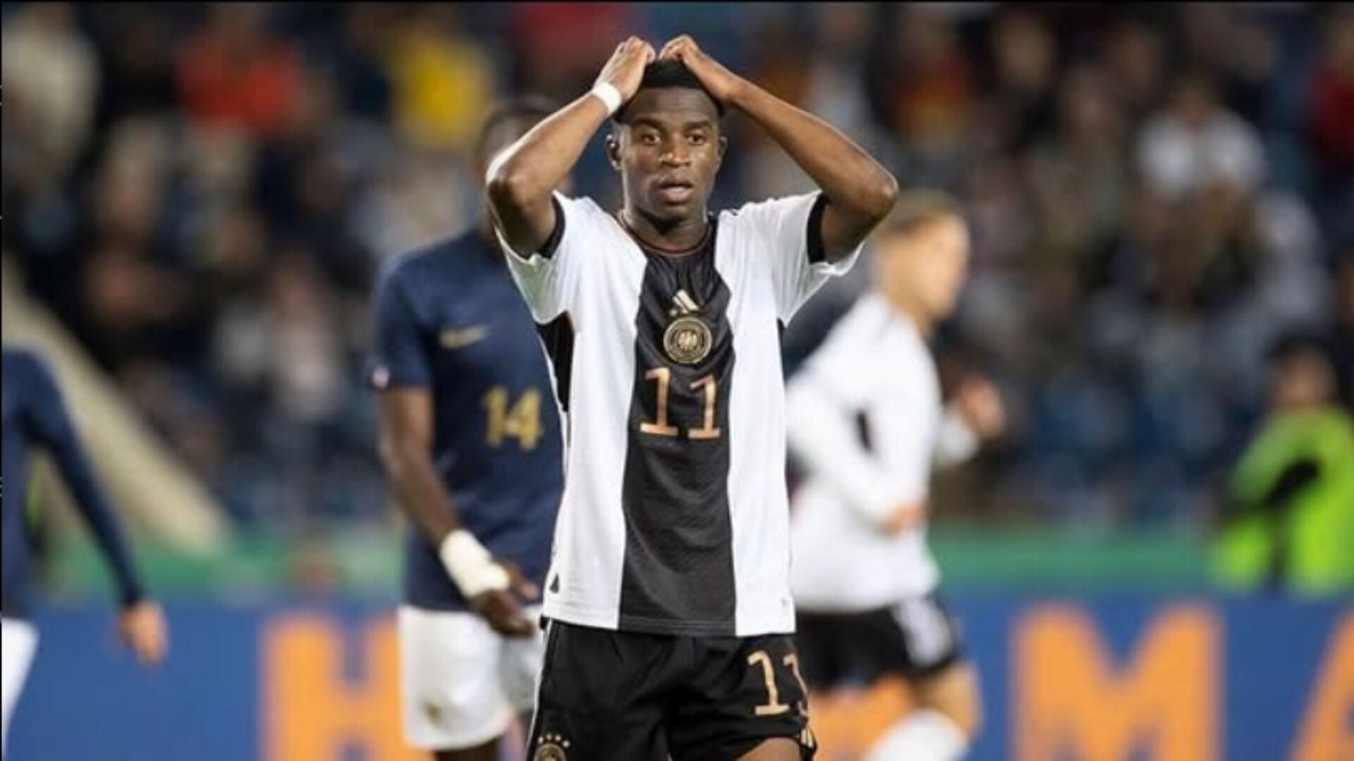 Informan que Youssoufa Moukoko mintió sobre su edad y se desata un escándalo en Alemania