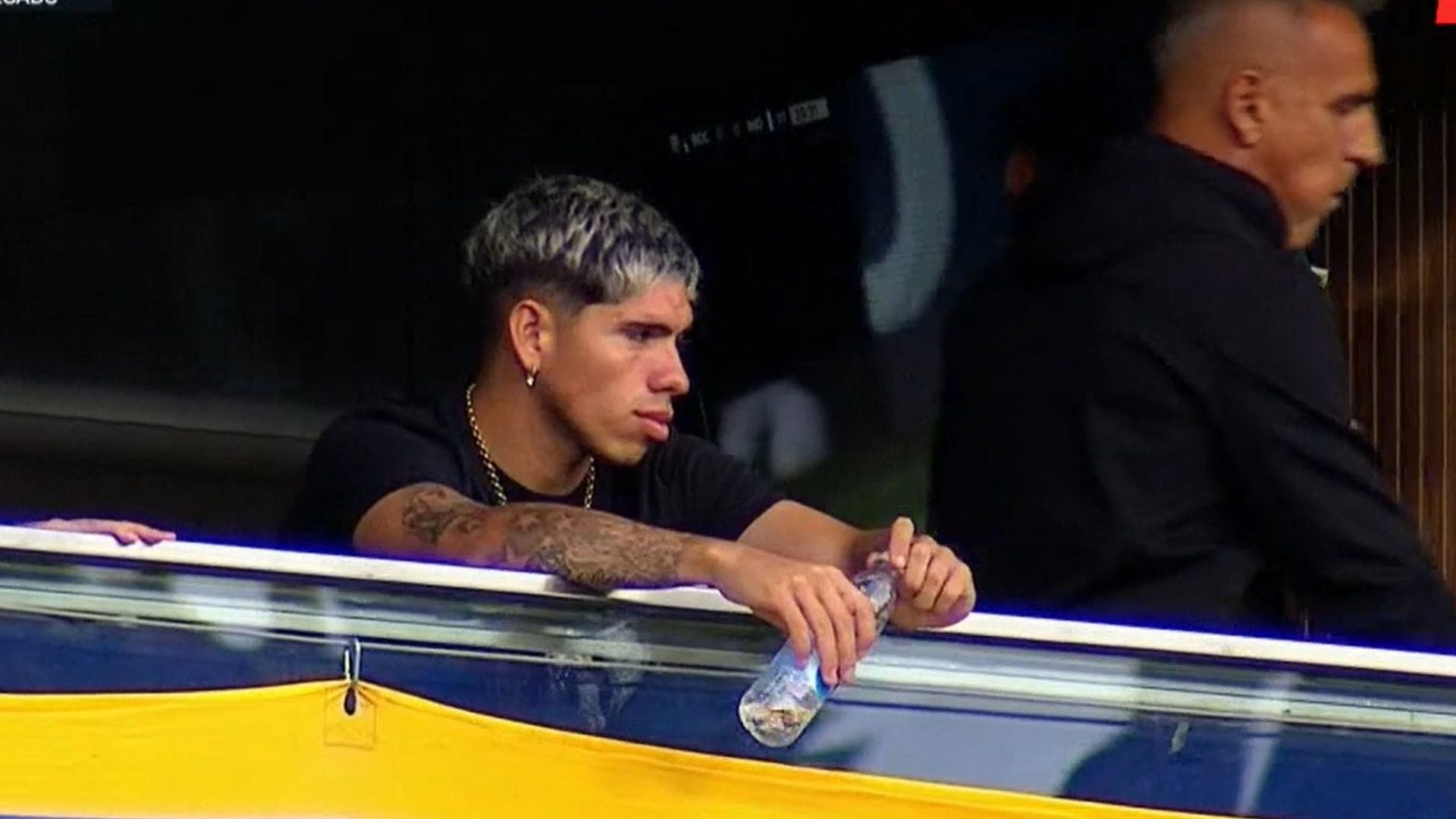 ¡No se puso nervioso! Carlos Palacios tiene estreno en sociedad con Boca Juniors en La Bombonera