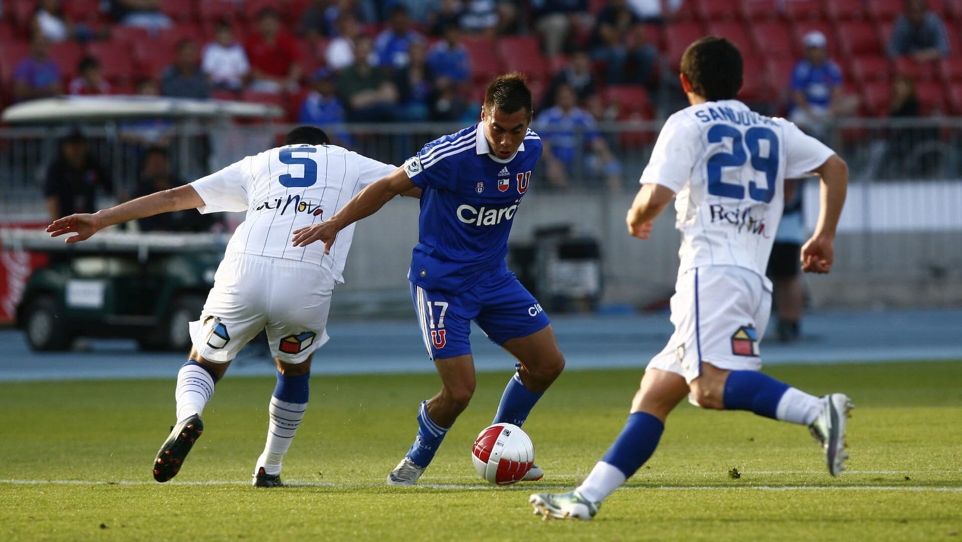 Ex Huachipato ayuda a Eduardo Vargas para lograr un millonario contrato en el mercado de pases