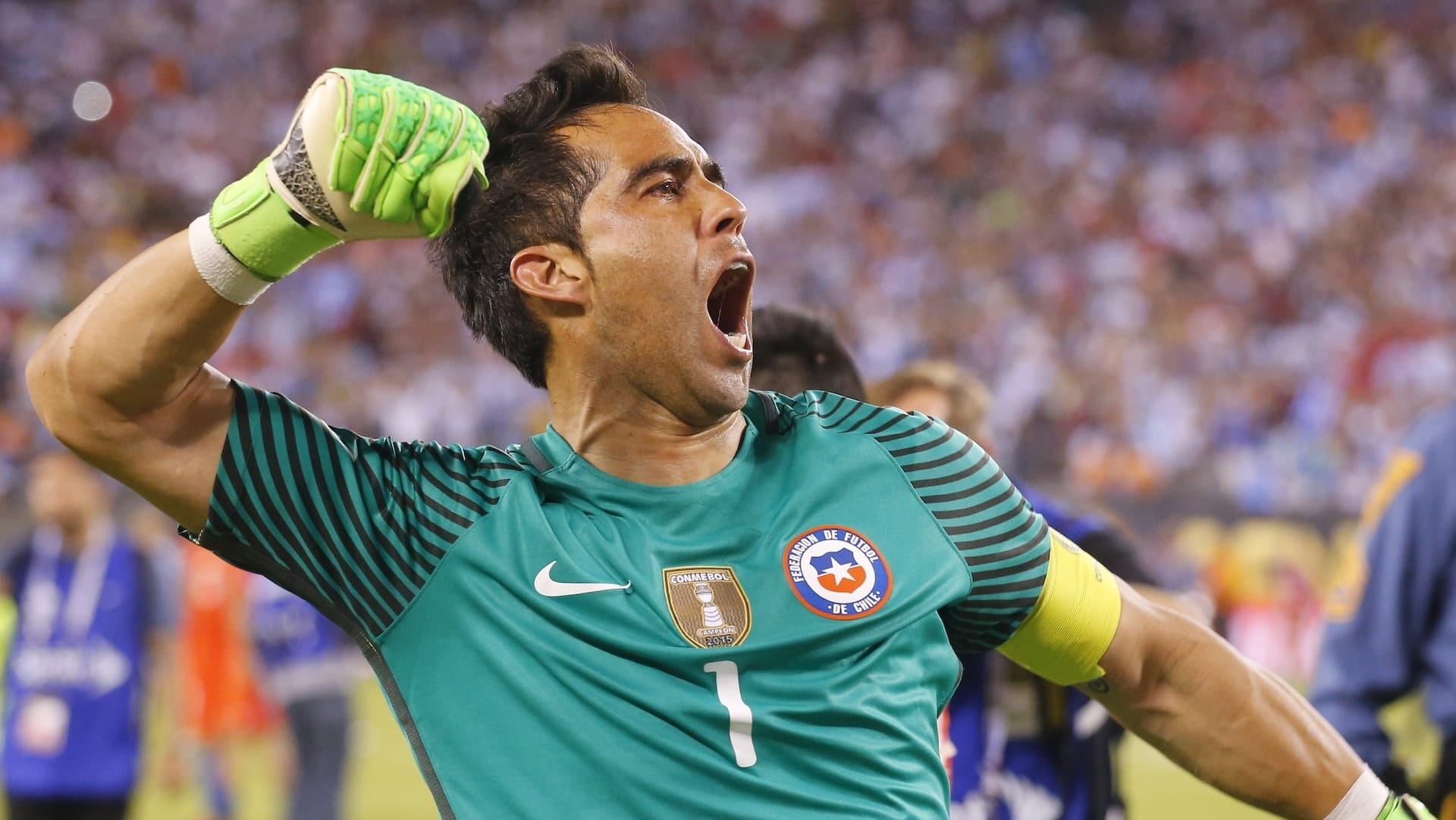 ¡A Concepción!: Claudio Bravo visitará el Ester Roa Rebolledo