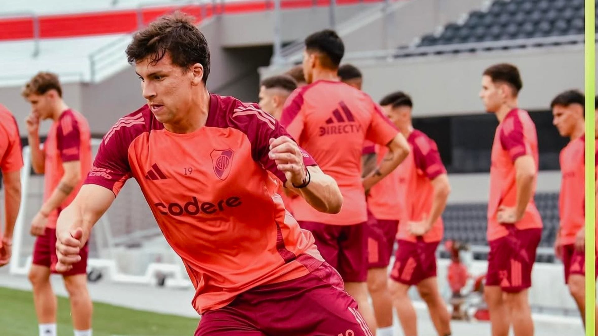 Debut oficial: Gonzalo Tapia se estrenó en amargo empate de un River Plate lleno de estrellas
