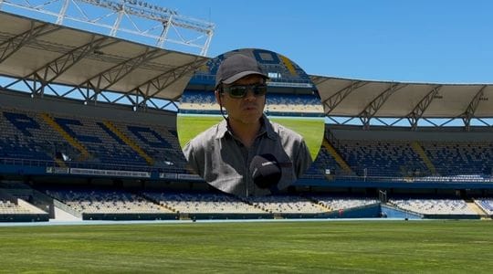 Experto en canchas del fútbol chileno: “El híbrido es un apoyo, no es la solución a los problemas del Ester Roa”