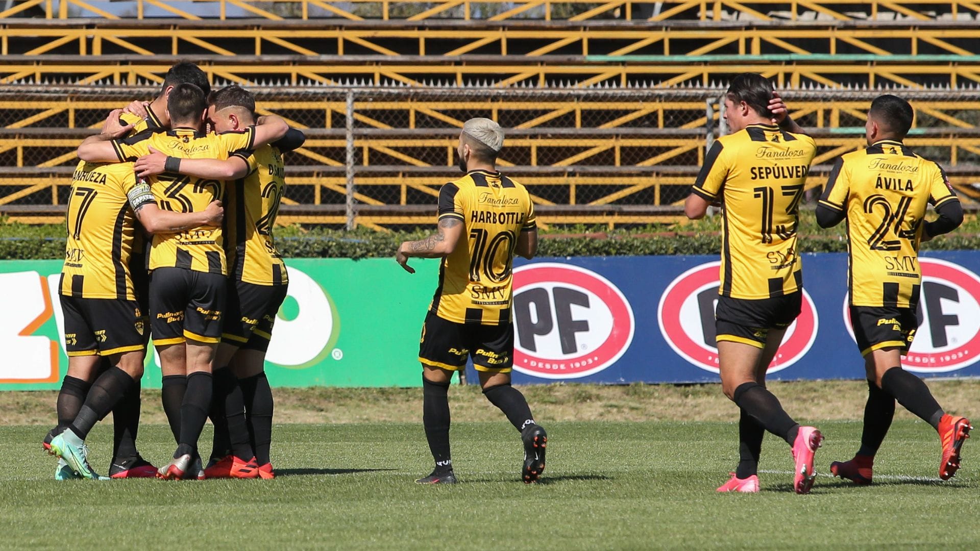 Fernández Vial sueña con el retorno de un querido jugador