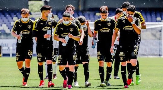 Ex Fernández Vial da el gran salto de su carrera y jugará Copa Libertadores