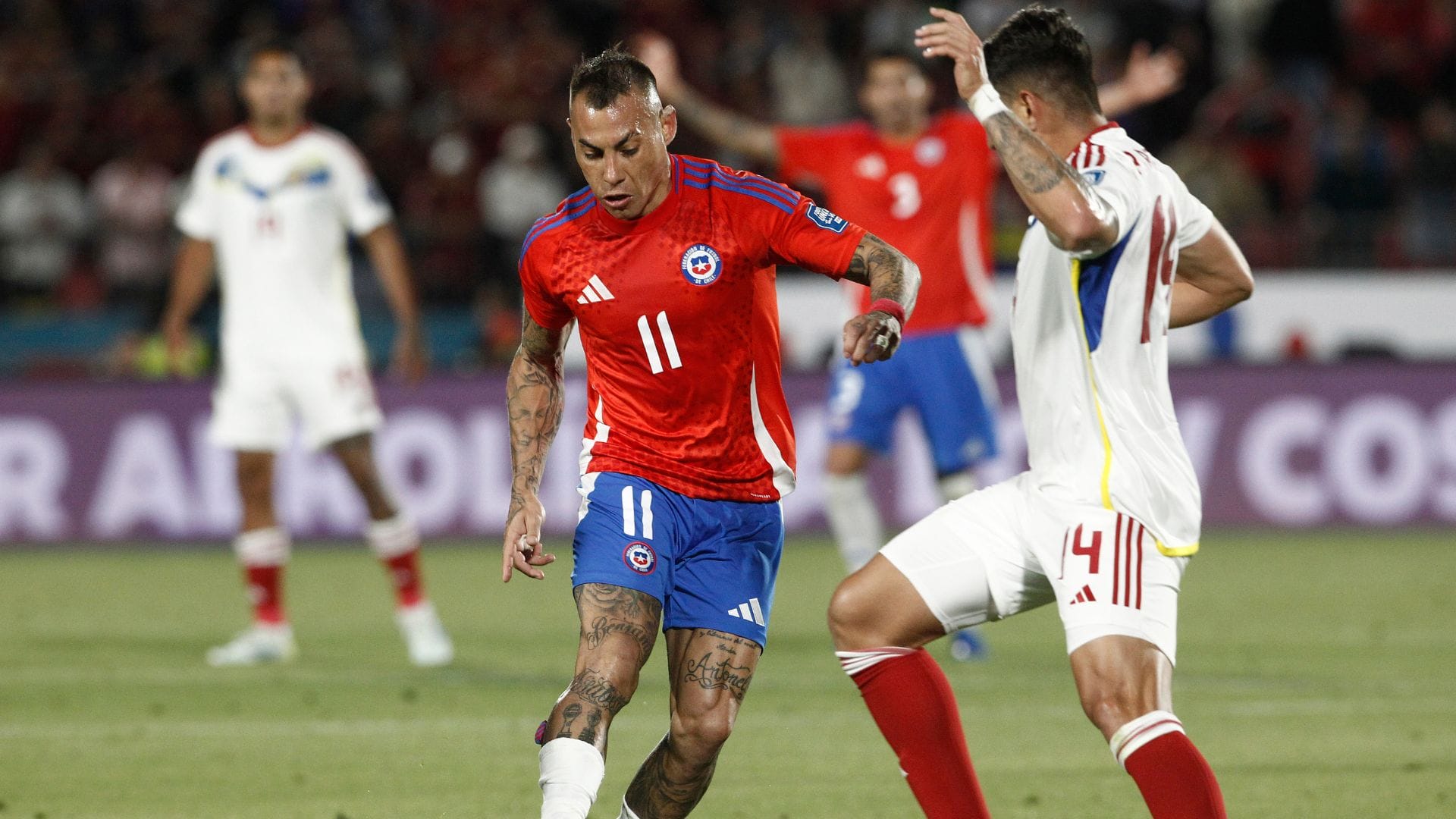Eduardo Vargas más lejos de la Universidad de Chile: Un nuevo club se une a la puja por “Turboman”