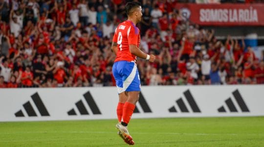 “Me saco la cresta en el día a día”: Nicolás Guerra tras su noche soñada en la selección chilena