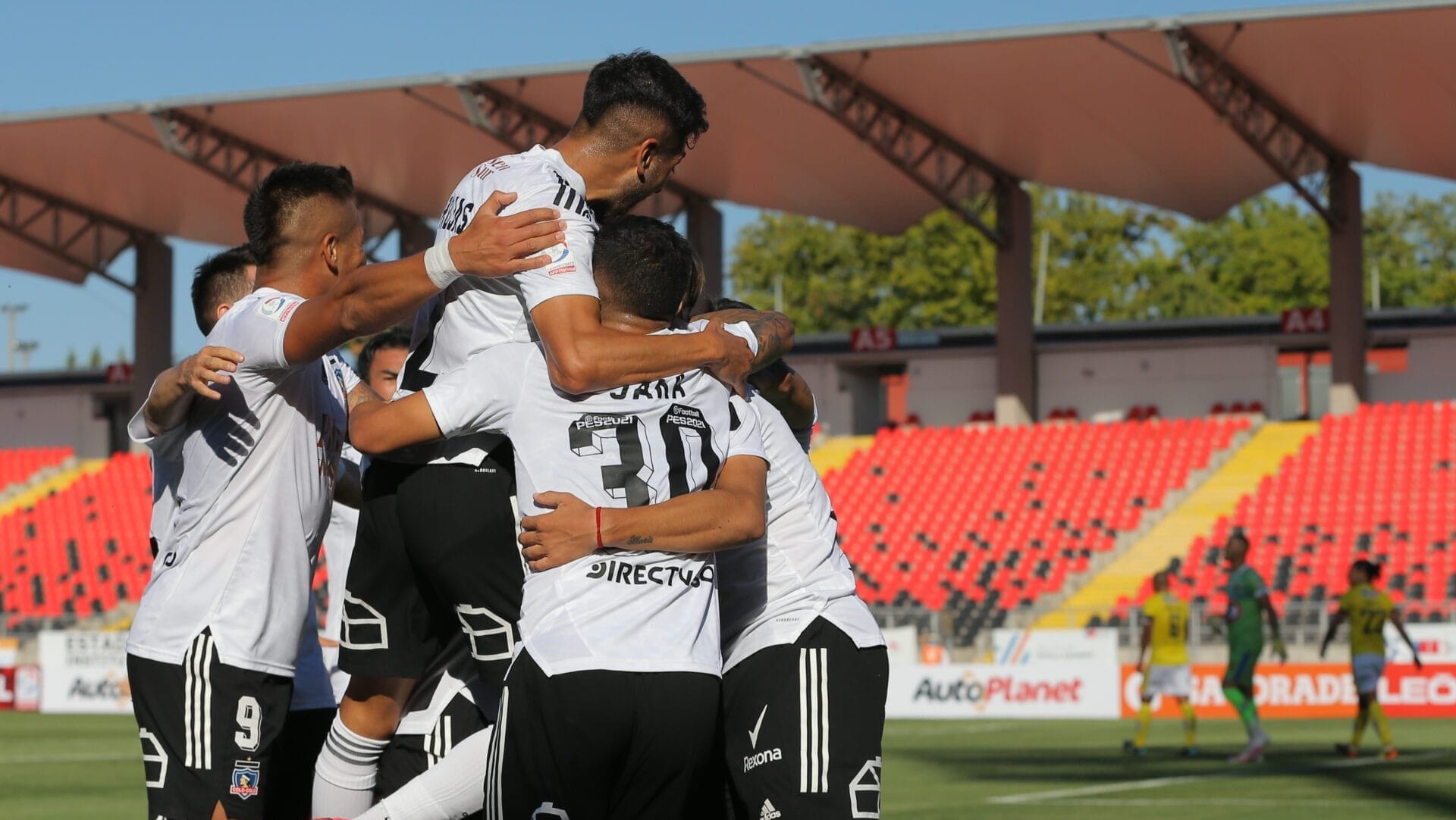 ¡Caído del cielo! Colo Colo recibirá millonaria cifra gracias a un héroe en el mercado de pases