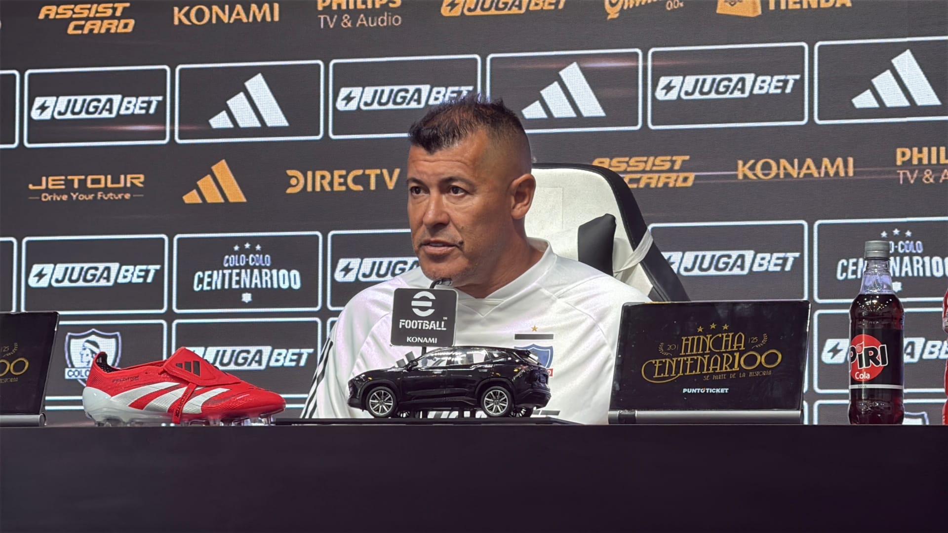 “Te castigan”: Jorge Almirón se cuadra con el hincha de Colo Colo por excesivo monto de entradas en Talcahuano