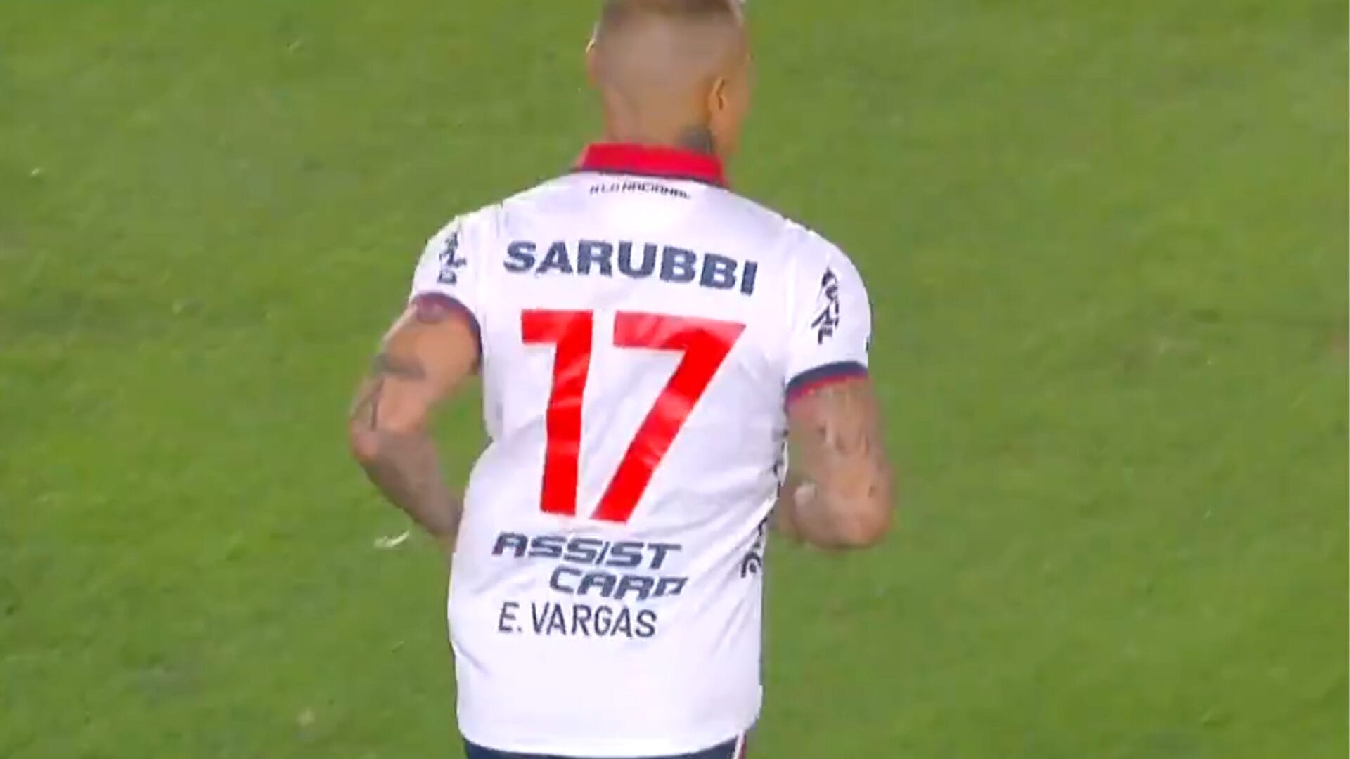 Eduardo Vargas debutó con Nacional en el clásico ante Peñarol