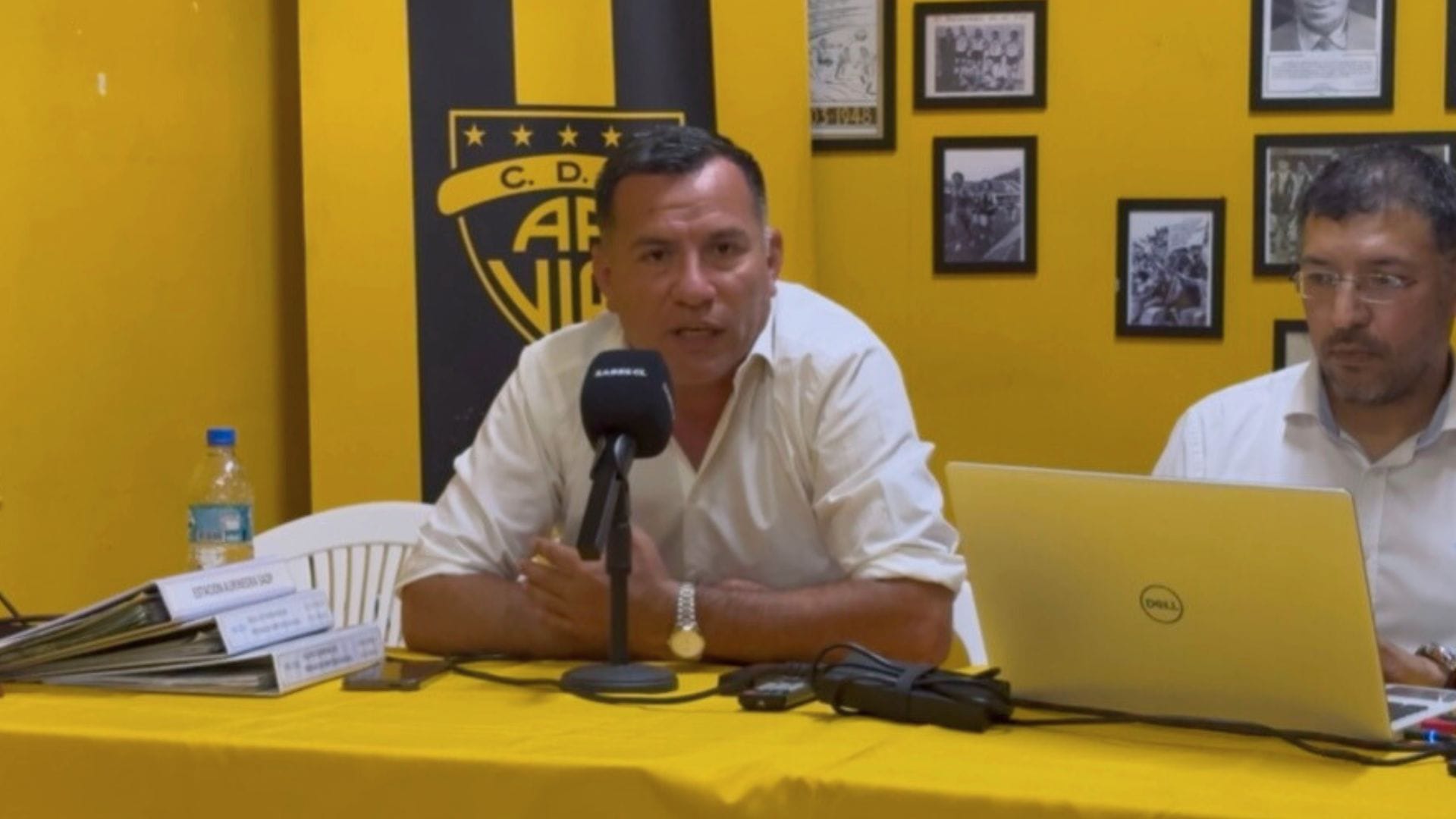 “Me llama la atención la bajeza (…)”: DT Néstor Zanatta analiza la crisis de Fernández Vial