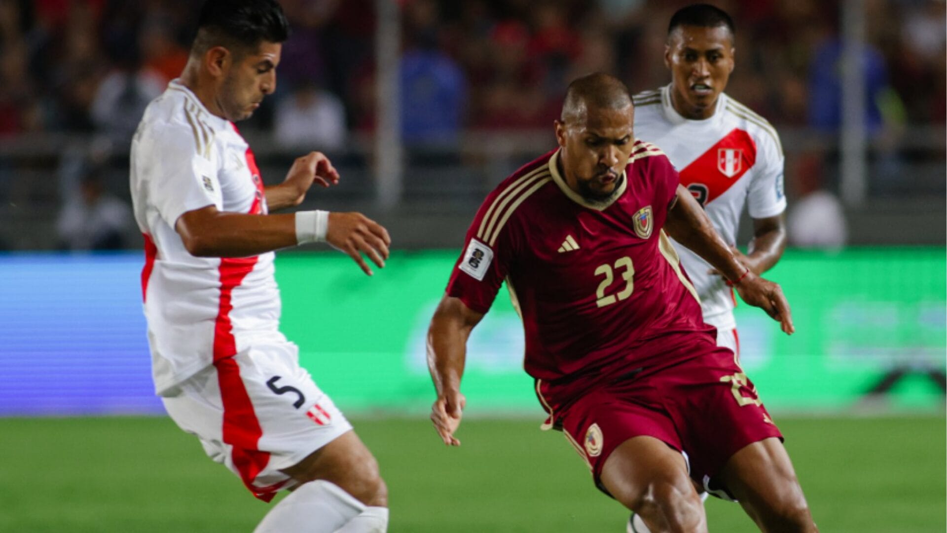 Venezuela ganó 1-0 a Perú y se mete en la zona de repechaje para el mundial