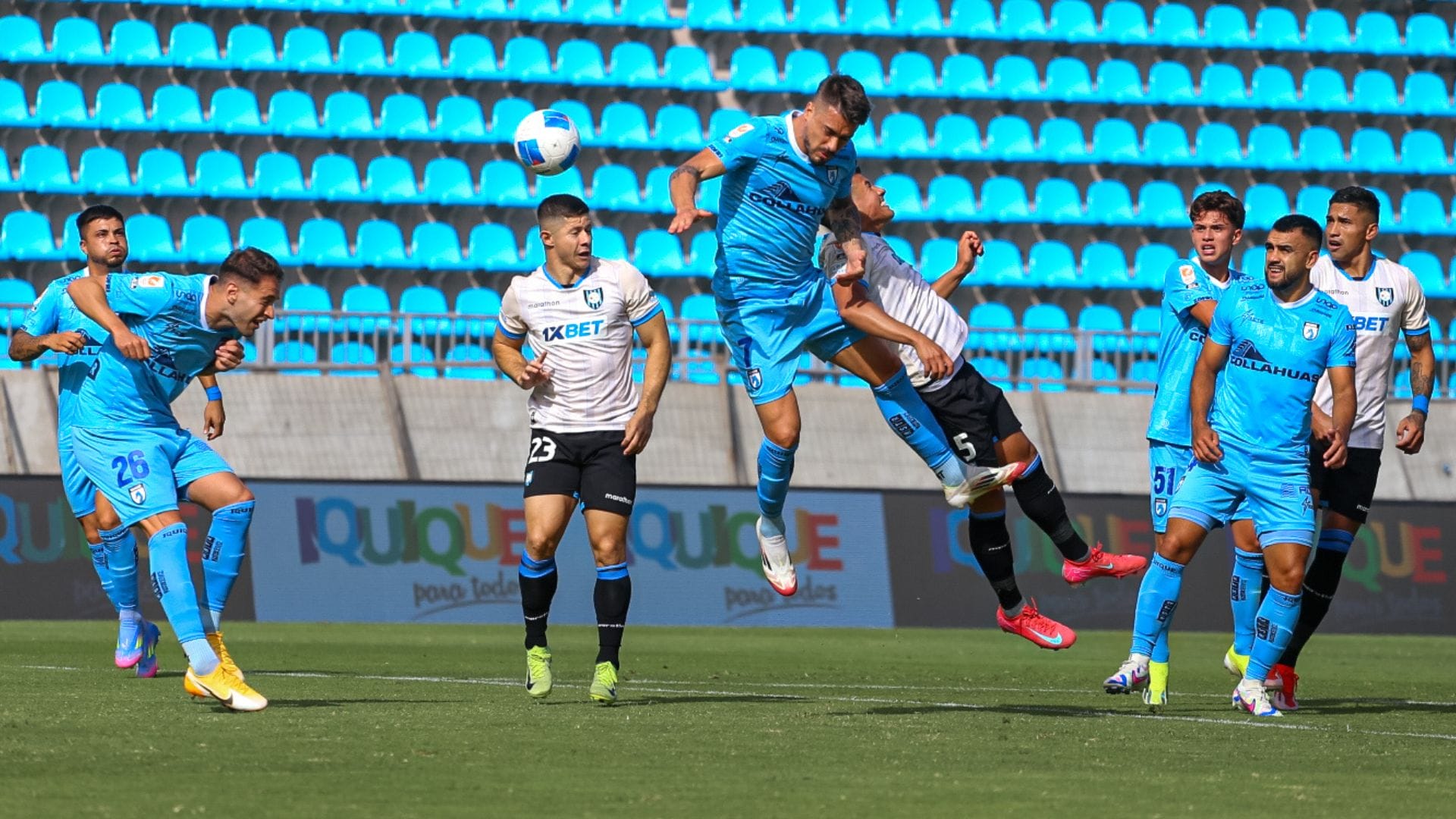 Pudo ser líder y cayó goleado ante el colista: Huachipato sufrió frente a Iquique en el norte