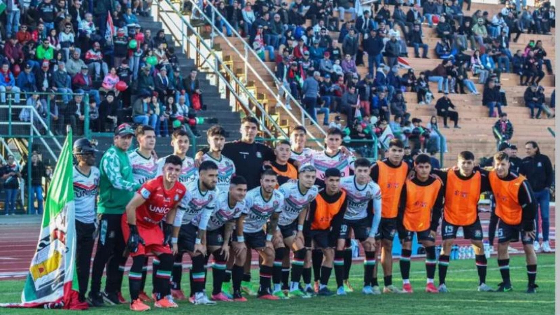 Duelo por el liderato: Lota Schwager recibe a un equipo de la zona en la Tercera División del fútbol chileno