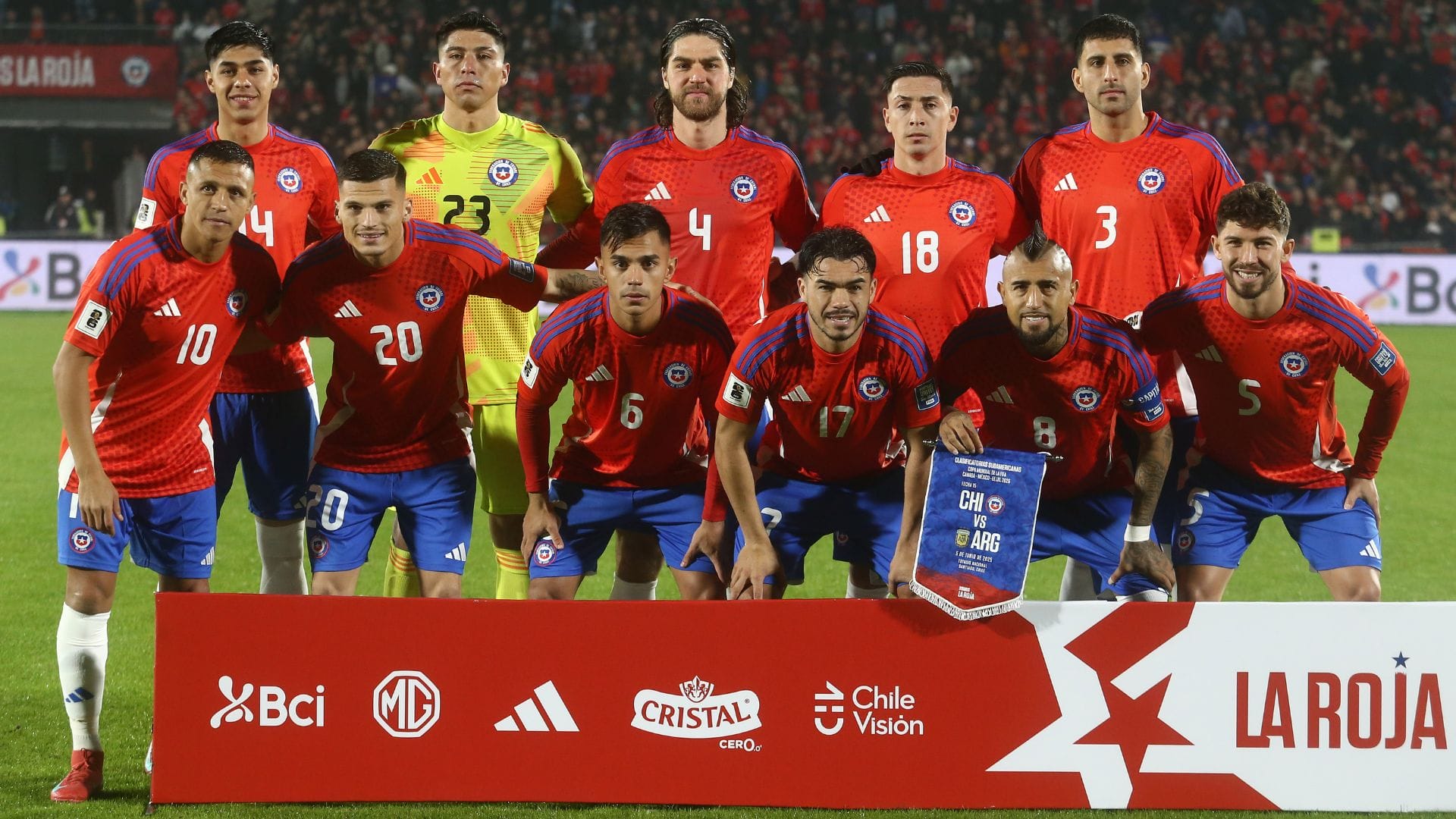 Otro chileno al fútbol argentino: crack de La Roja ya tiene nuevo club