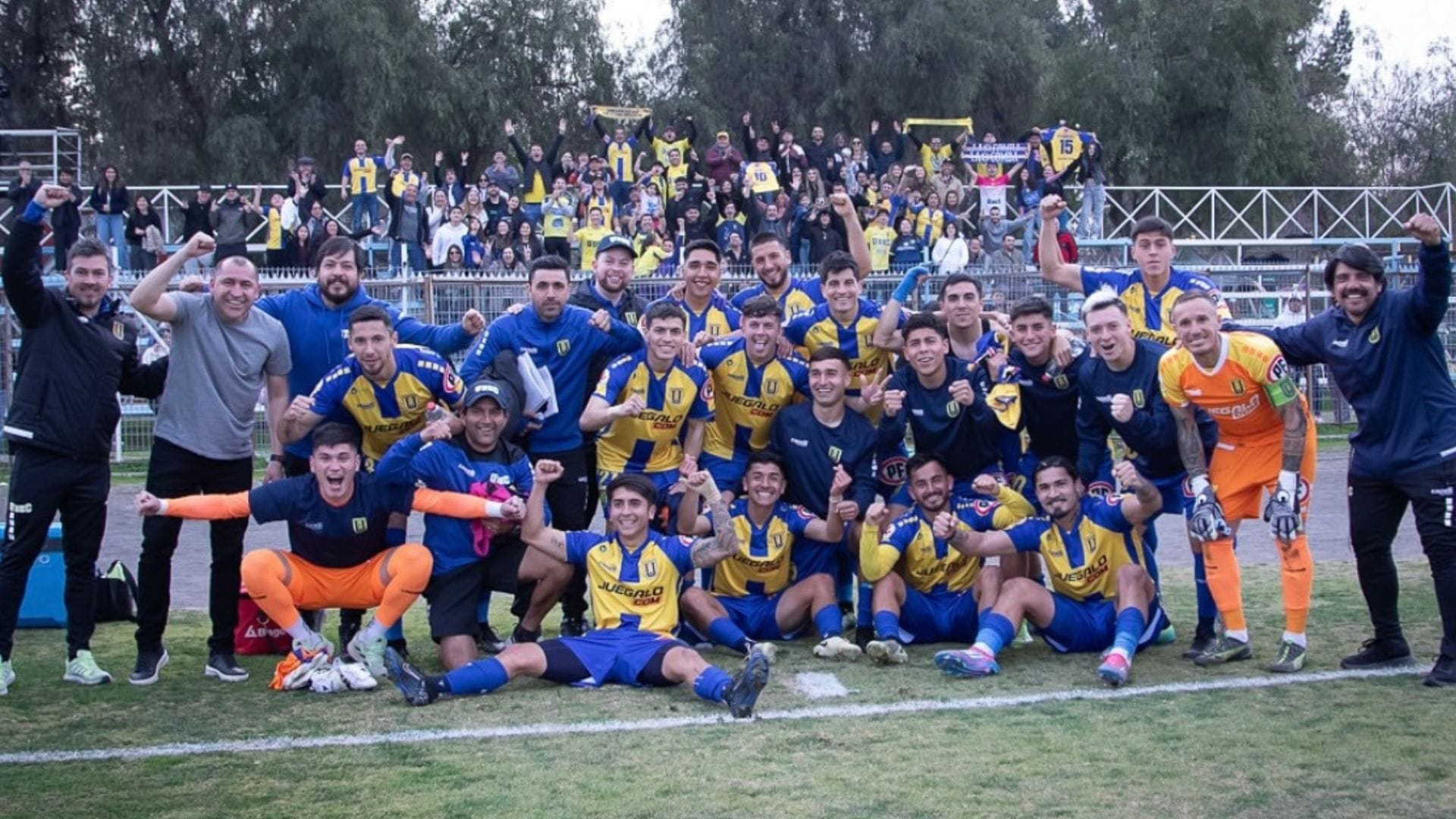 “La gente tiene que motivarse más”: DT de U. de Conce valora la gran campaña del club