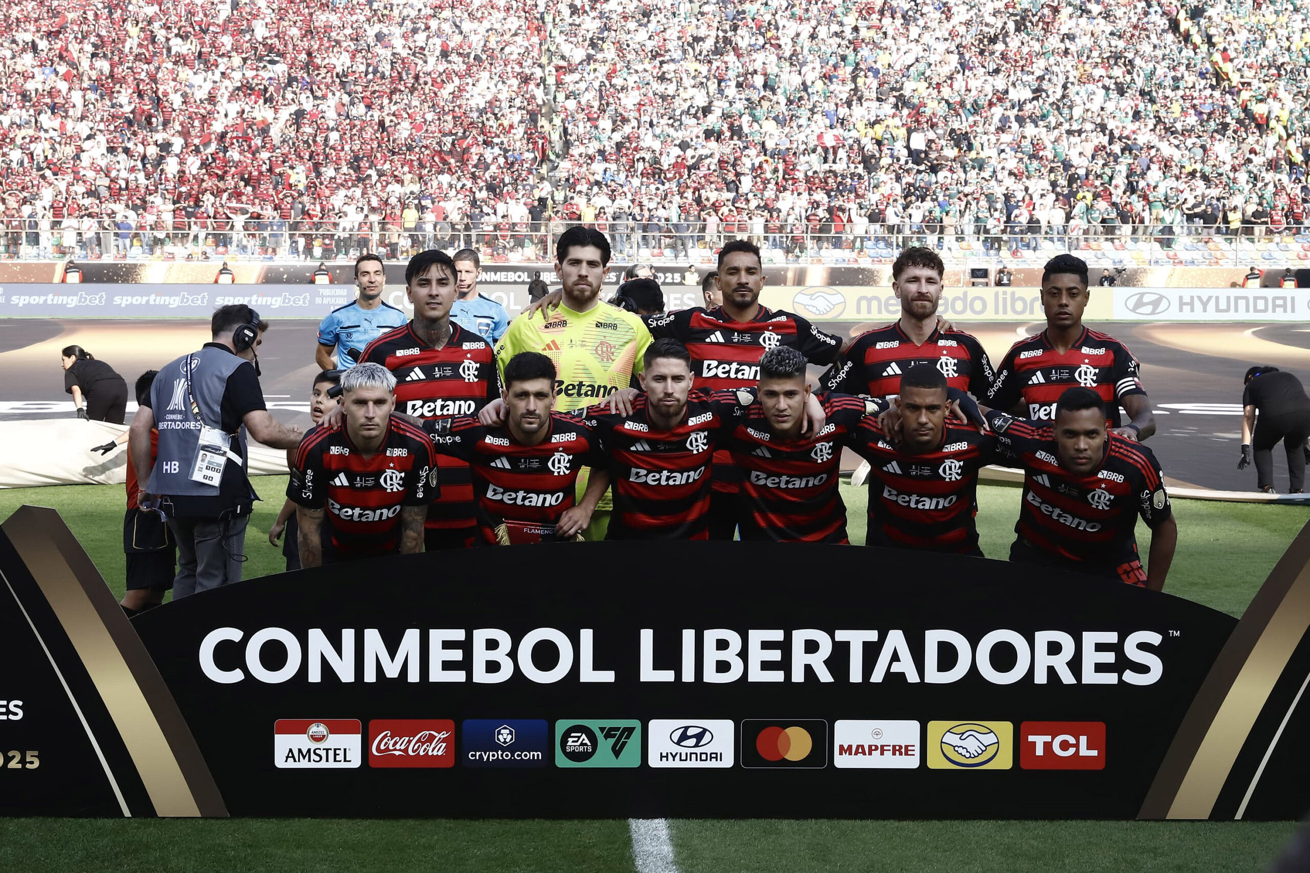 Con Erick Pulgar titular: Flamengo es el máximo ganador brasileño de la historia de la Copa Libertadores tras vencer a Palmeiras