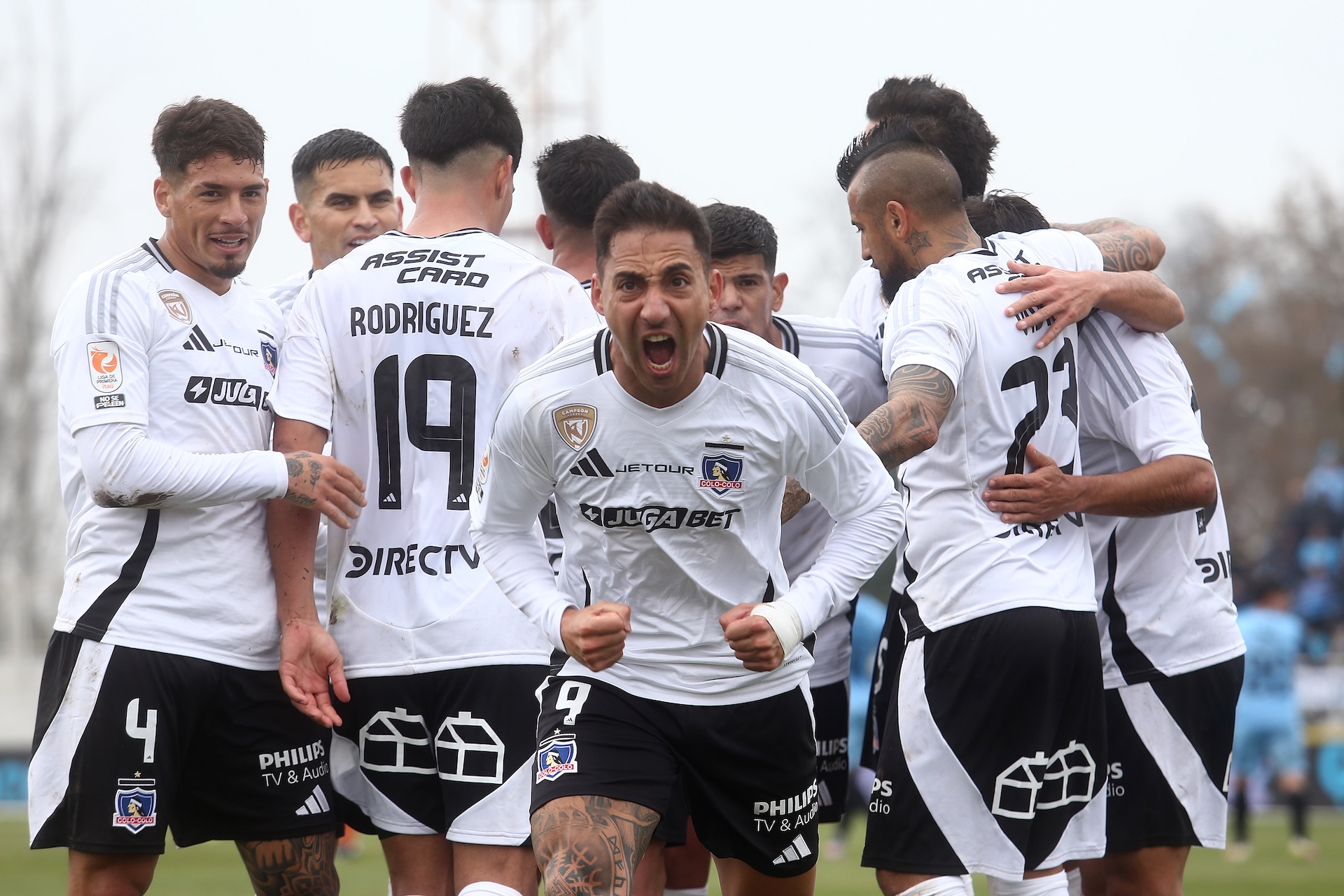 Colo Colo alista el adiós de dos figuras y ya tiene un reemplazante top en el mercado de pases: un formado en Boca Juniors
