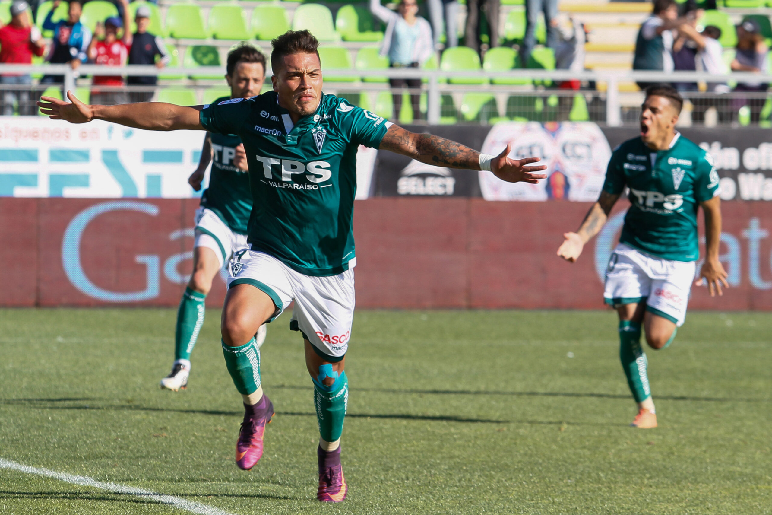 Mercado de pases: Santiago Wanderers hizo oficial el retorno de Javier Parraguez