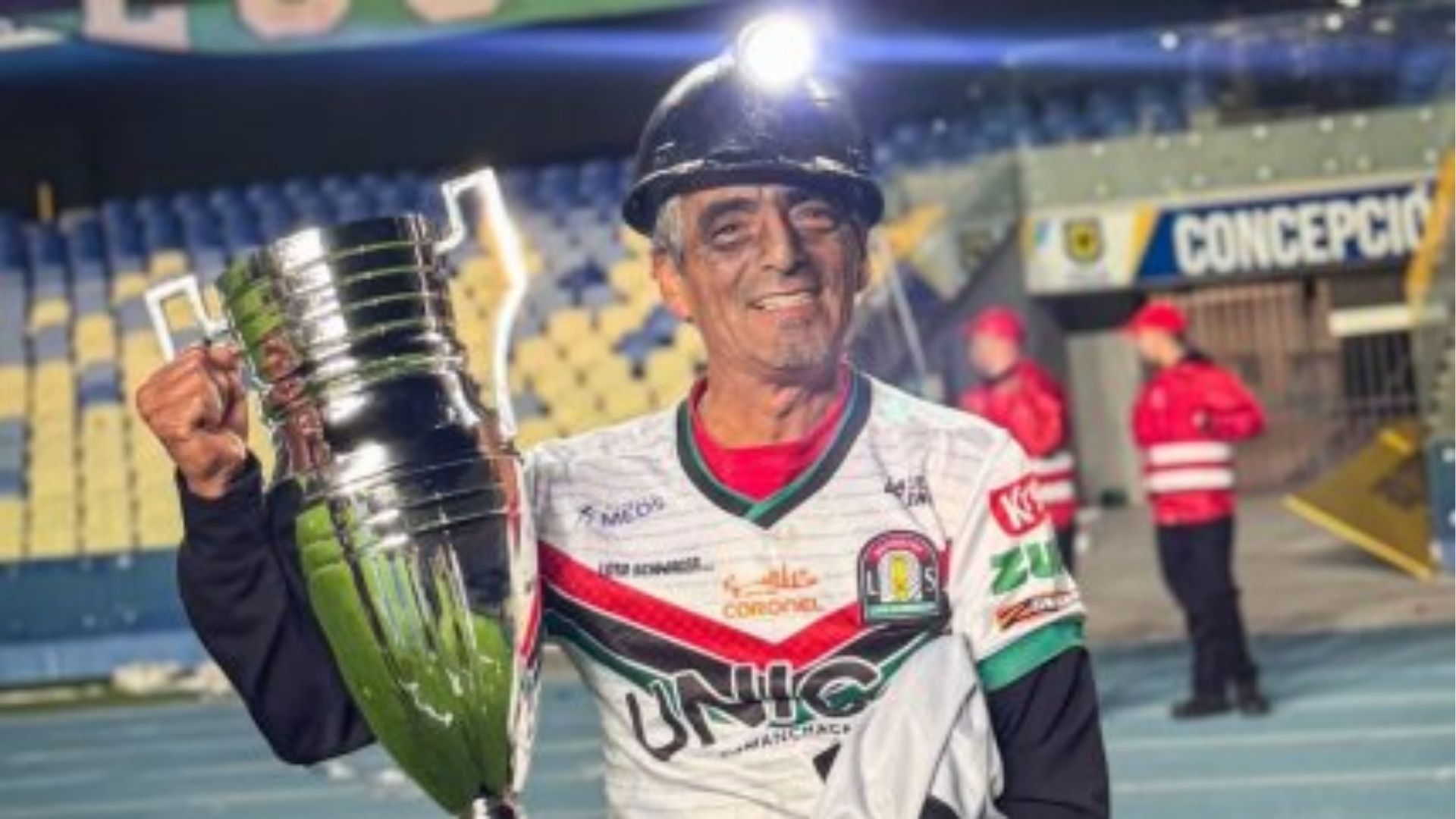 Reconocido hincha de Lota Schwager sufrió grave accidente en Coronel