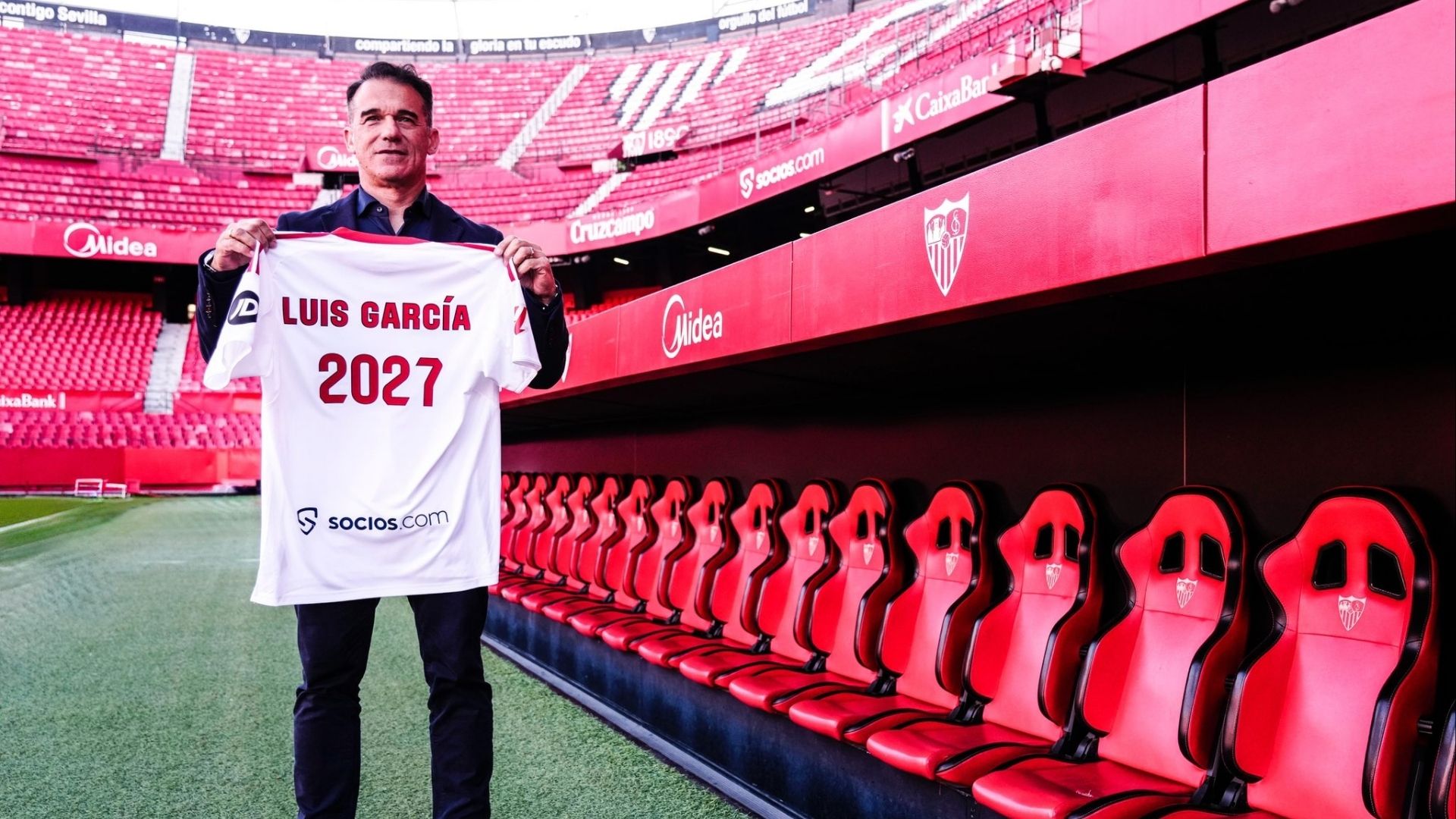 Luis García Plaza: el nuevo DT de Alexis Sánchez y Gabriel Suazo en Sevilla