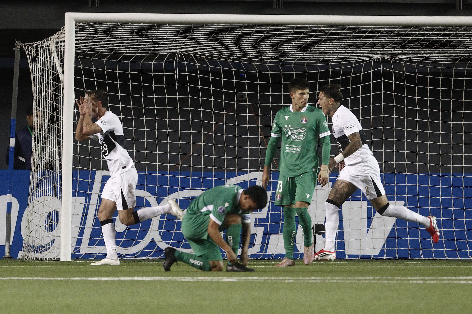 Audax Italiano no tuvo chances en su estreno en la Sudamericana y cayó frente a Olimpia de Paraguay