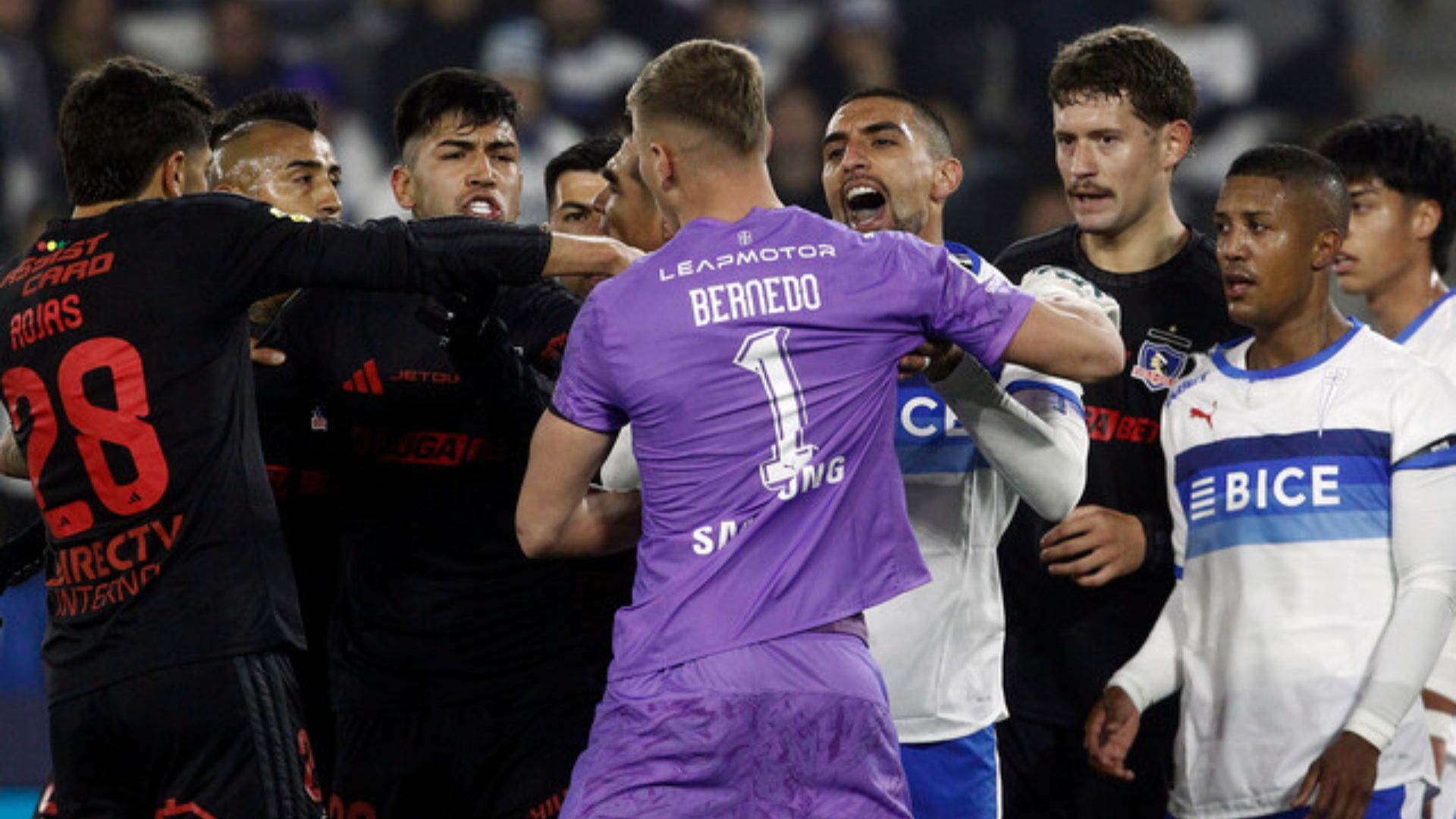 Revelan los cuatro jugadores que fueron expulsados tras pelea entre Colo Colo y la UC