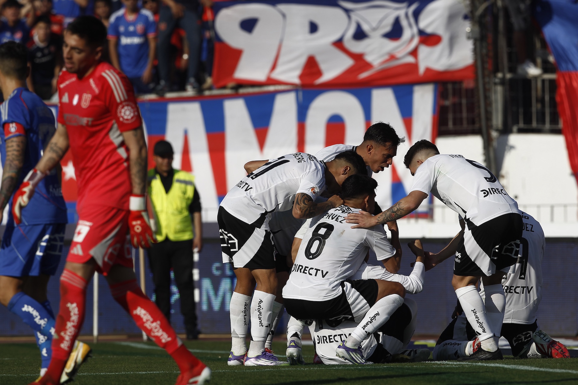 La U le da un golpe letal a Colo Colo: va por figura alba en el mercado de pases del fútbol chileno