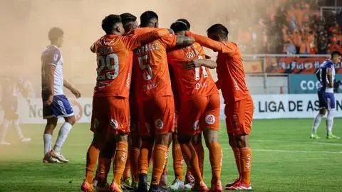 Cobreloa sufre en la Primera B: ídolo dejaría el club en el mercado de pases y las lesiones no los dejan en paz