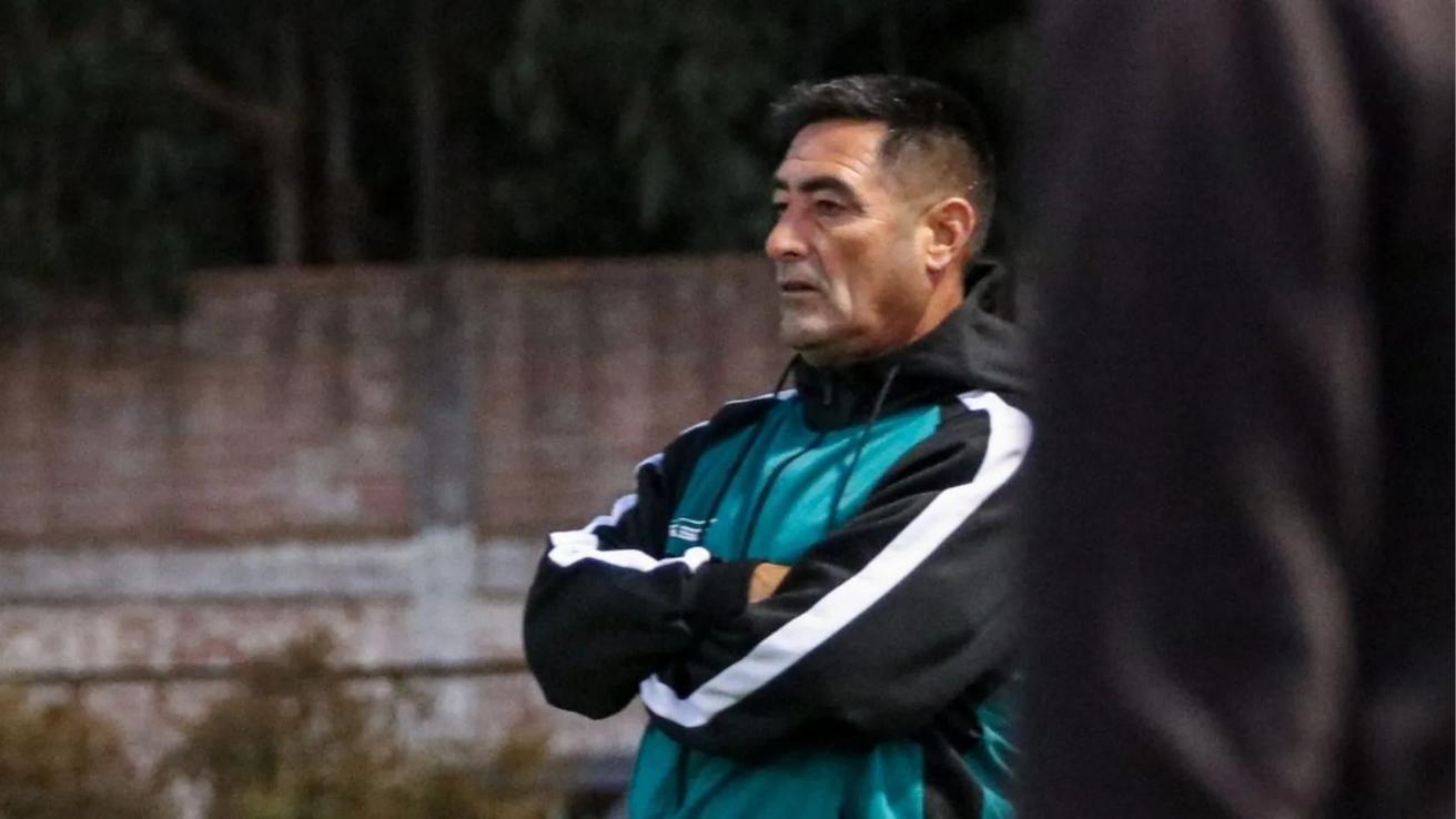 Escándalo en el fútbol chileno: Nelson Tapia revela motivo por el que renunció a banca de Constitución Unido