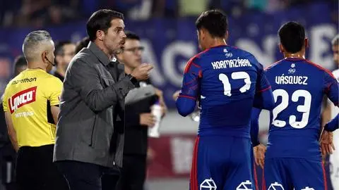 Imagen de Fernando Gago adelanta situación de Universidad de Chile en el mercado de pases