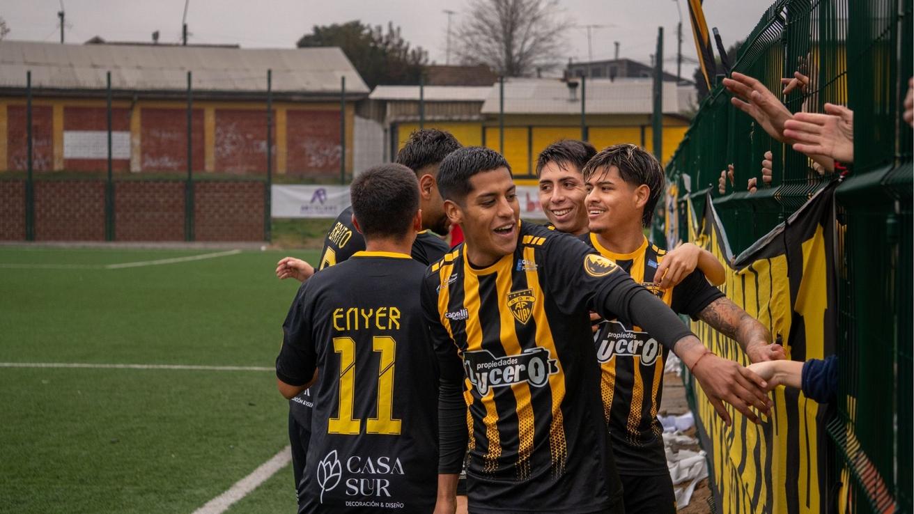 En su 123 aniversario: Fernández Vial buscará enderezar su rumbo en la Tercera B ante Deportes Hualpén