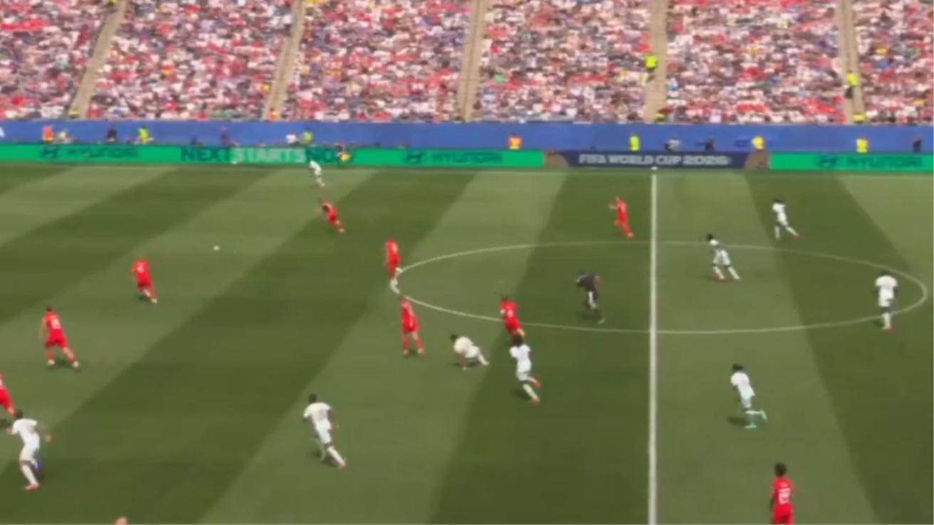 A paso firme: Francia goleó a Noruega y se quedó con el grupo I del Mundial