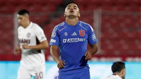 Imagen de Nicolás Guerra fue sorprendido en partido de Universidad de Chile: ex jugador azul intentó ingresar lienzo