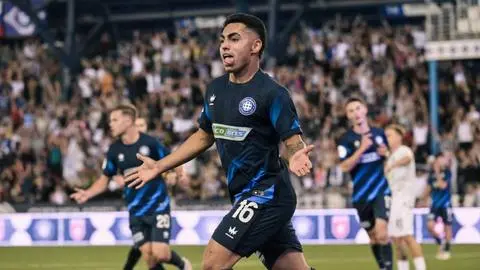 Imagen de ¿Vuelve a Colo Colo? Afirman que Jordhy Thompson estaría a punto de volver al fútbol chileno en mercado de pases