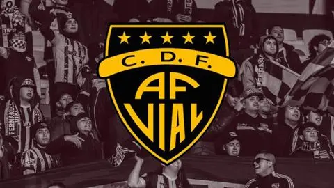 Se reorganiza el Almirante: Fernández Vial convoca asamblea para elegir nuevo directorio