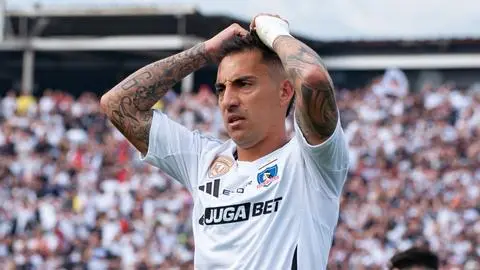 Sufre Colo Colo: Javier Correa recibe dura sanción tras palabreo contra árbitro Nicolás Gamboa