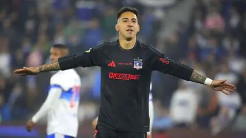 Imagen de Suman y siguen las bajas en Colo Colo: Javier Correa no podrá jugar ante Deportes Recoleta