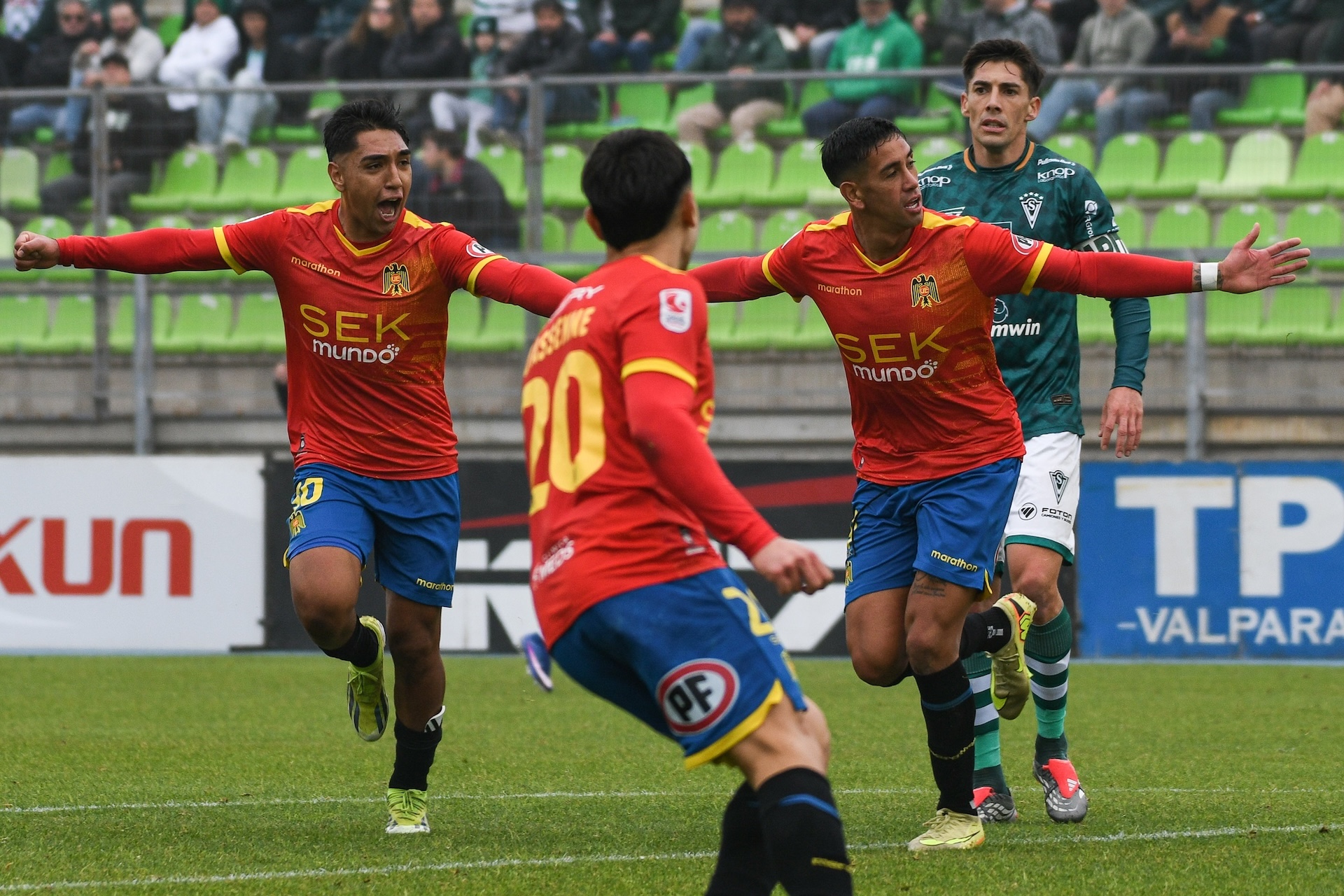 Unión Española remece el mercado de pases de la Primera B con fichaje con nombre de crack