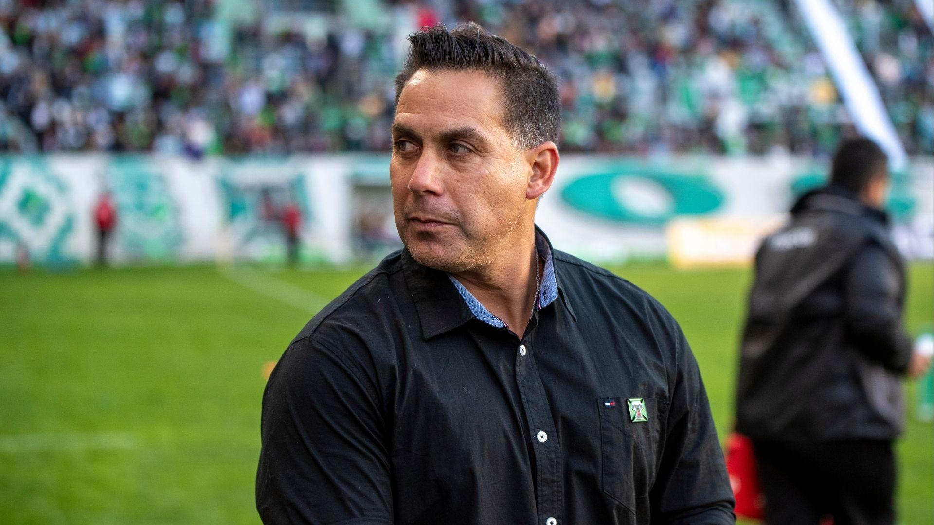 Pese al atraso: DT Arturo Sanhueza apunta contra ANFP tras inconveniente por Copa Chile