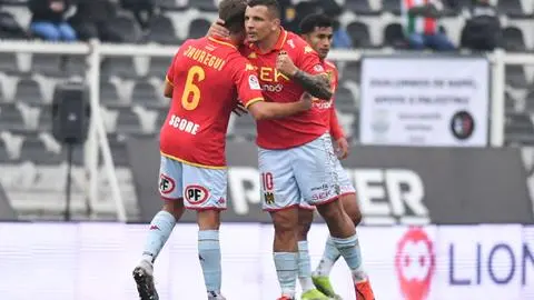 Imagen de ¿Vuelve al fútbol chileno? Emiliano Vecchio fue ofrecido como salvador en el mercado de pases