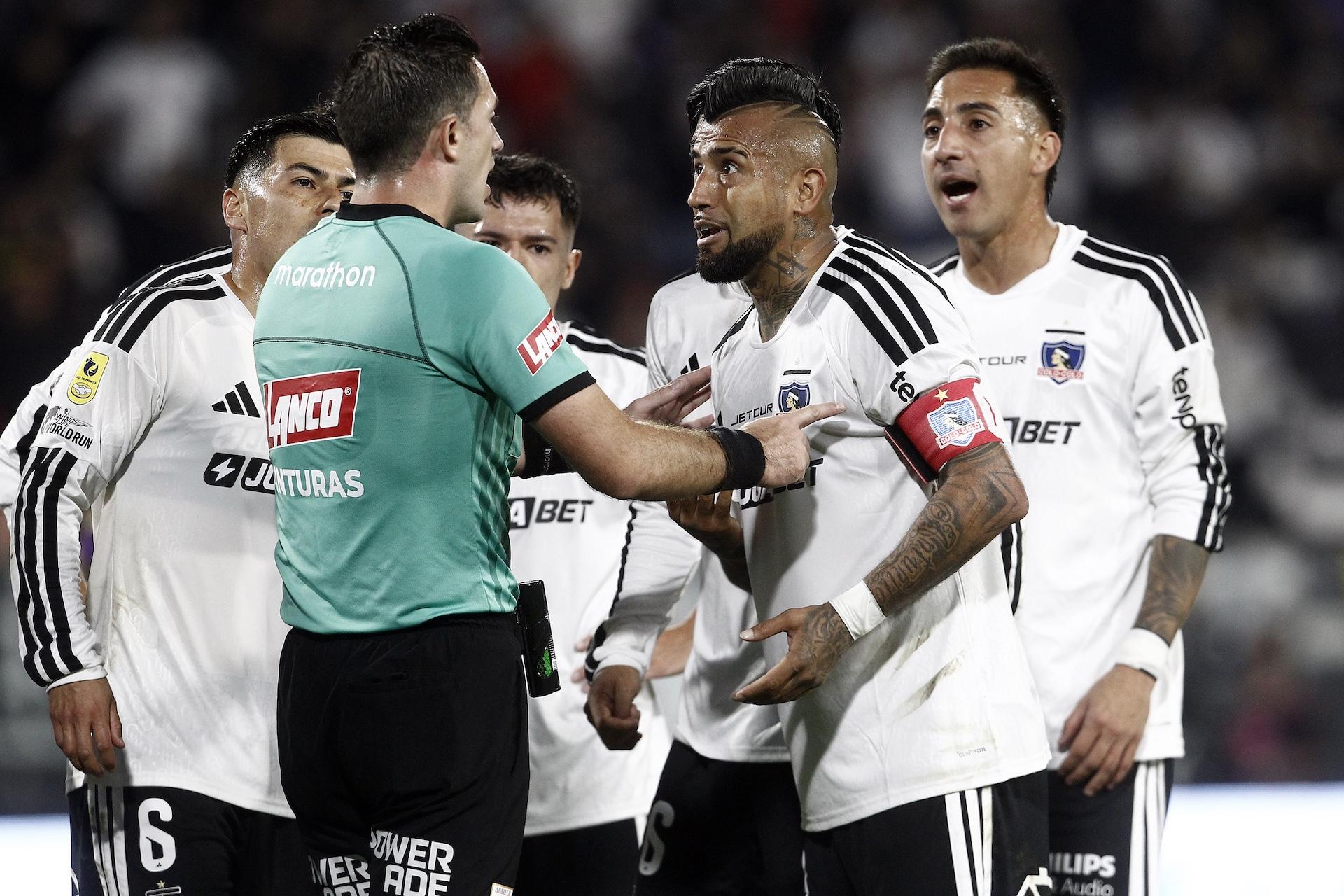 Colo Colo sufre en el mercado de pases por sus refuerzos top: Blanco y Negro recibe duros mazazos en el fútbol chileno