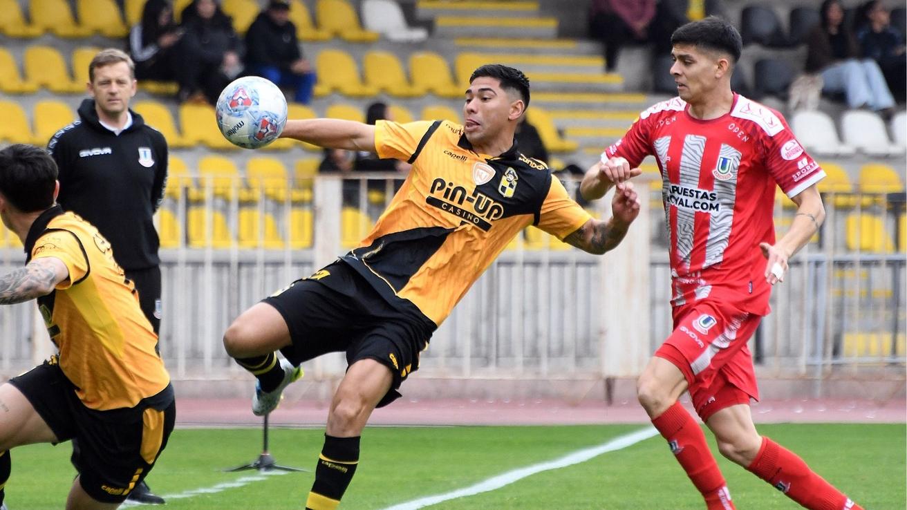 Coquimbo Unido es finalista de la Copa de la Liga tras ganar en penales ante La Calera