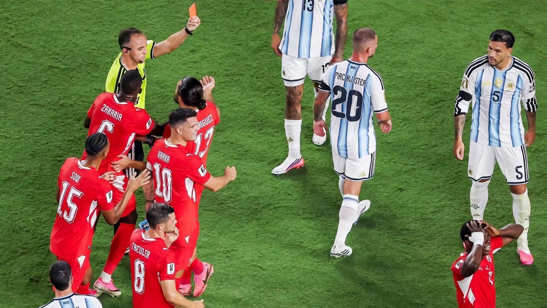 ¿Sorpresa? IFAB asegura que suizo Embolo estuvo mal expulsado ante Argentina en el Mundial 2026