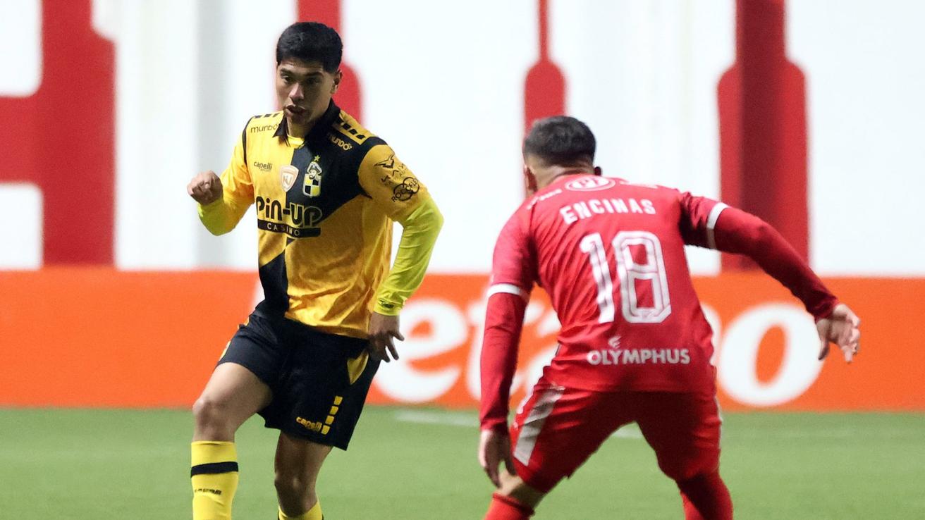 Coquimbo Unido sacó ventaja ante Unión La Calera y se perfila como primer finalista de la Copa de la Liga