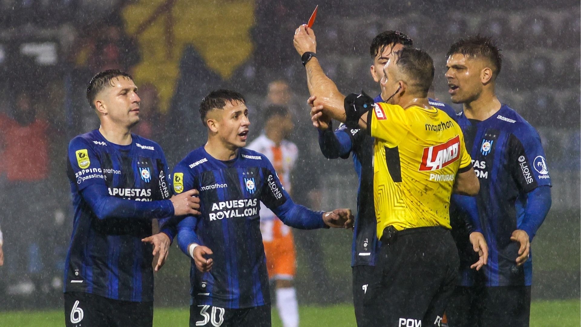 “Yo le pegaba un combo”: dan con todo al duro actuar de Héctor Jona en el fútbol chileno